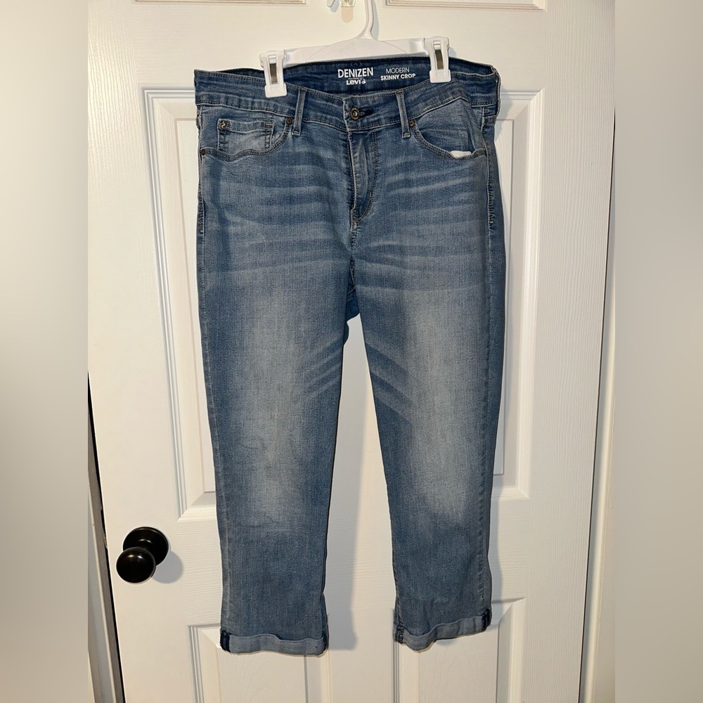 Skinny Cropped Levi’s Jeans